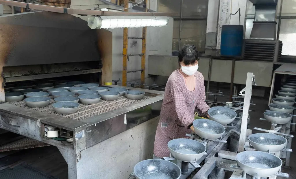 Baking - aluminum cookware manufacturing process 11