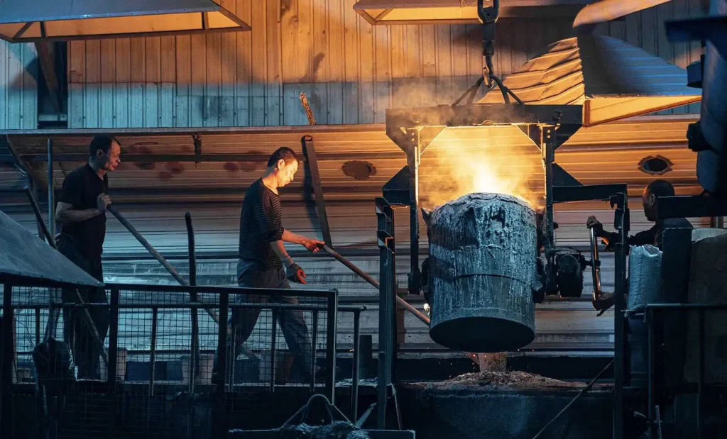 cast iron cookware manufacturing process- 2 Melting