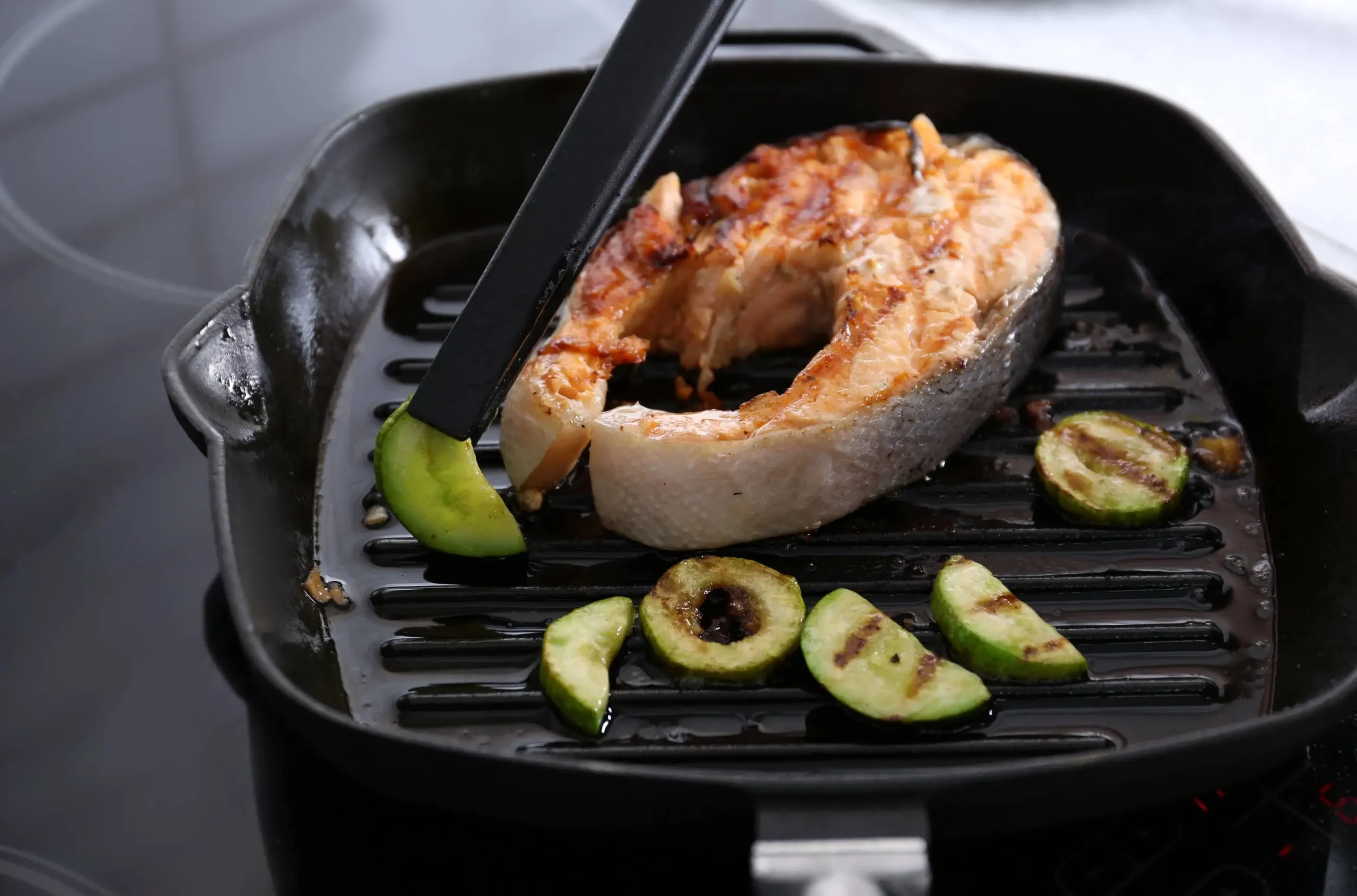 Risoluzione dei problemi con la griglia, la padella, la piastra e la padella grill - KitchenGuidePro Affrontare i problemi della griglia della padella della padella della griglia