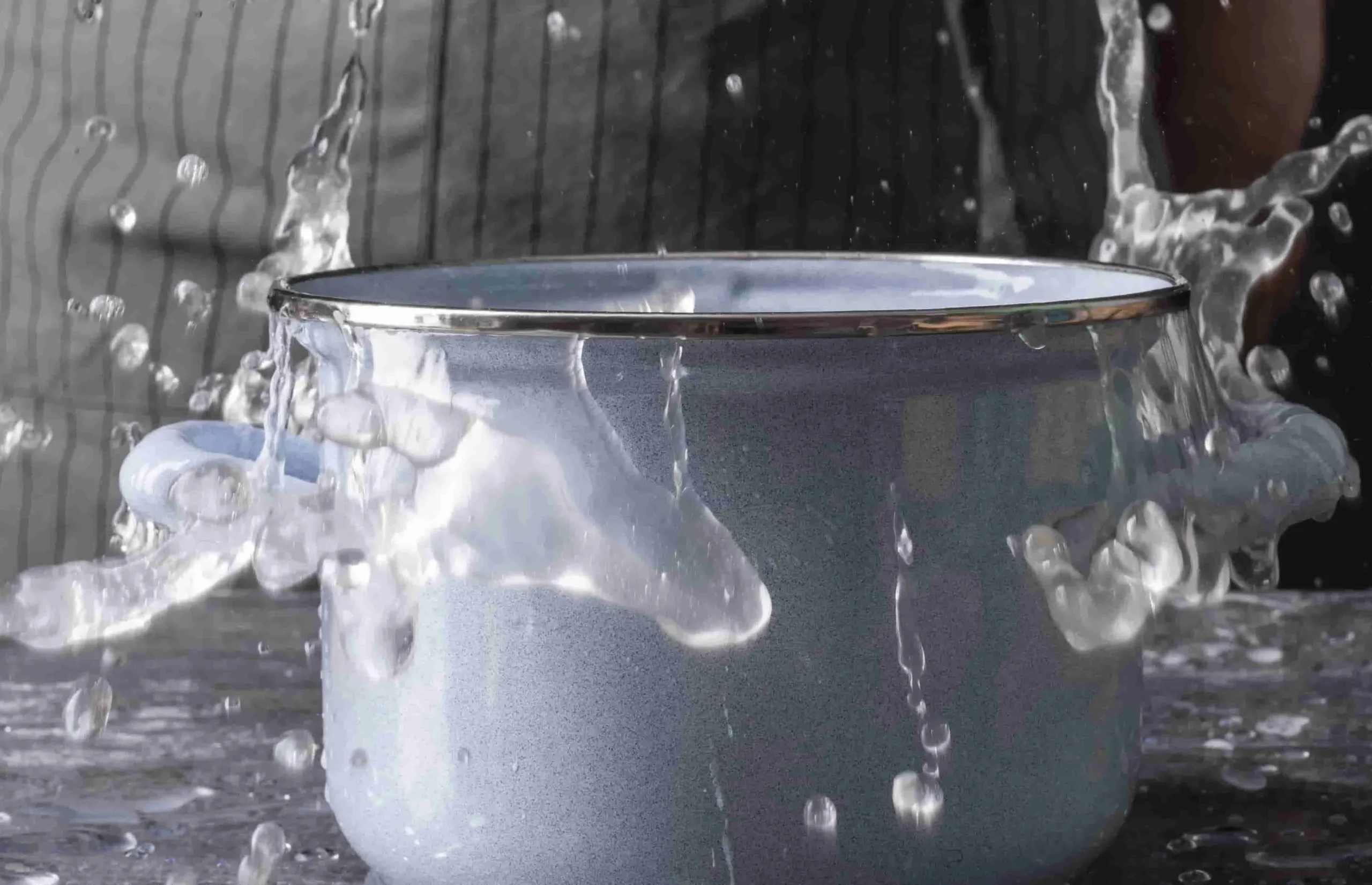 Nâng cao trải nghiệm ẩm thực của bạn với đồ nấu nướng bằng gốm và tráng men