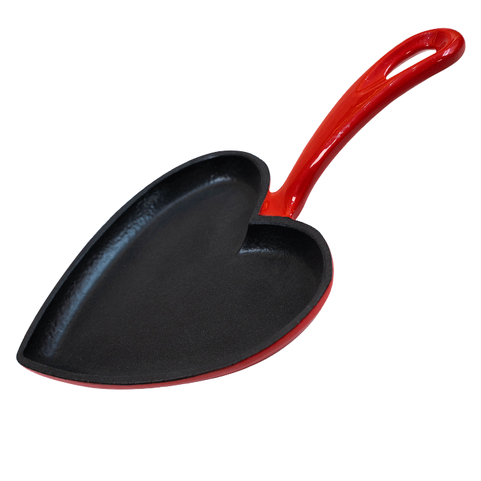 cast iron heart shape frying pan
